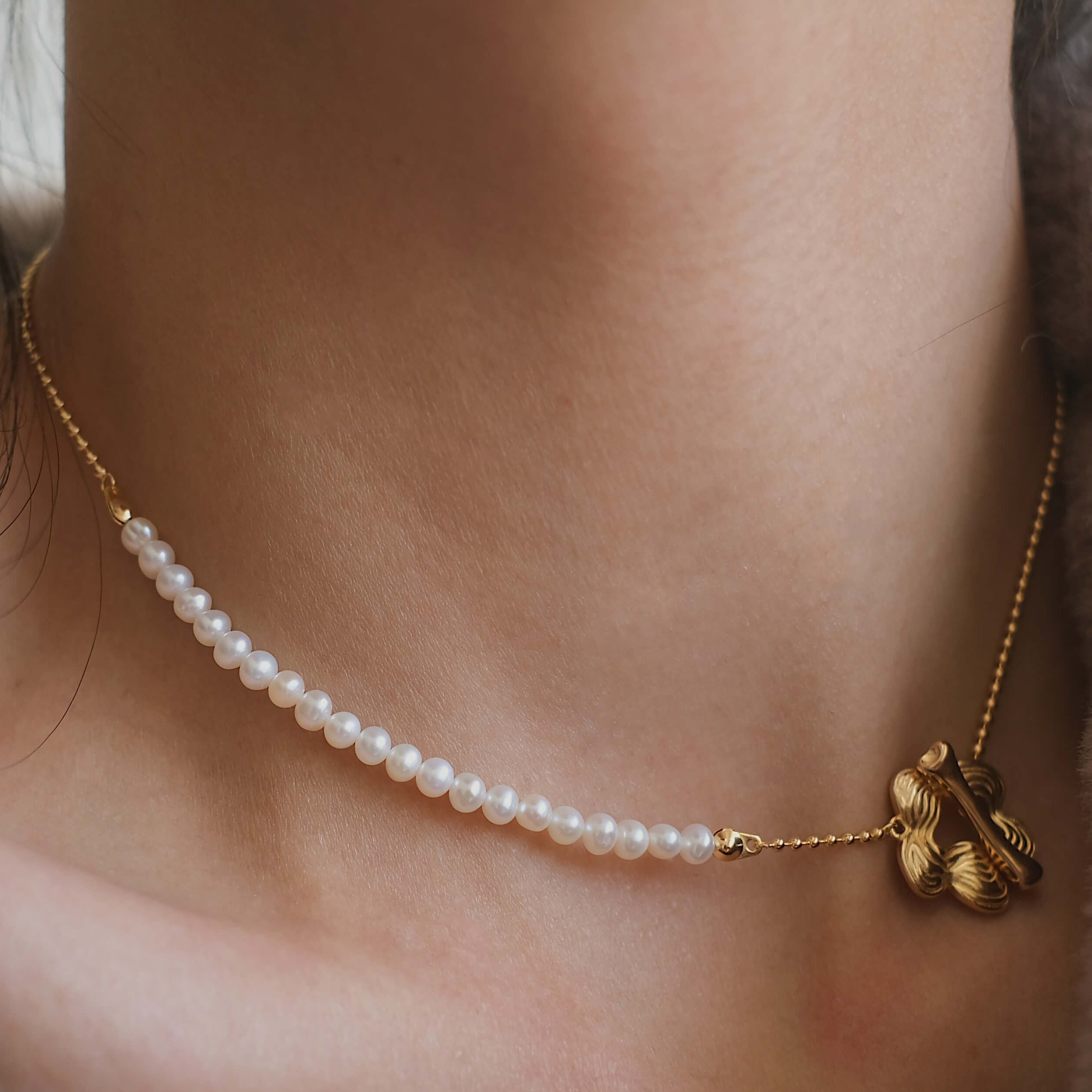 Sterling Silver Little Flower And Natural Pearl Necklace