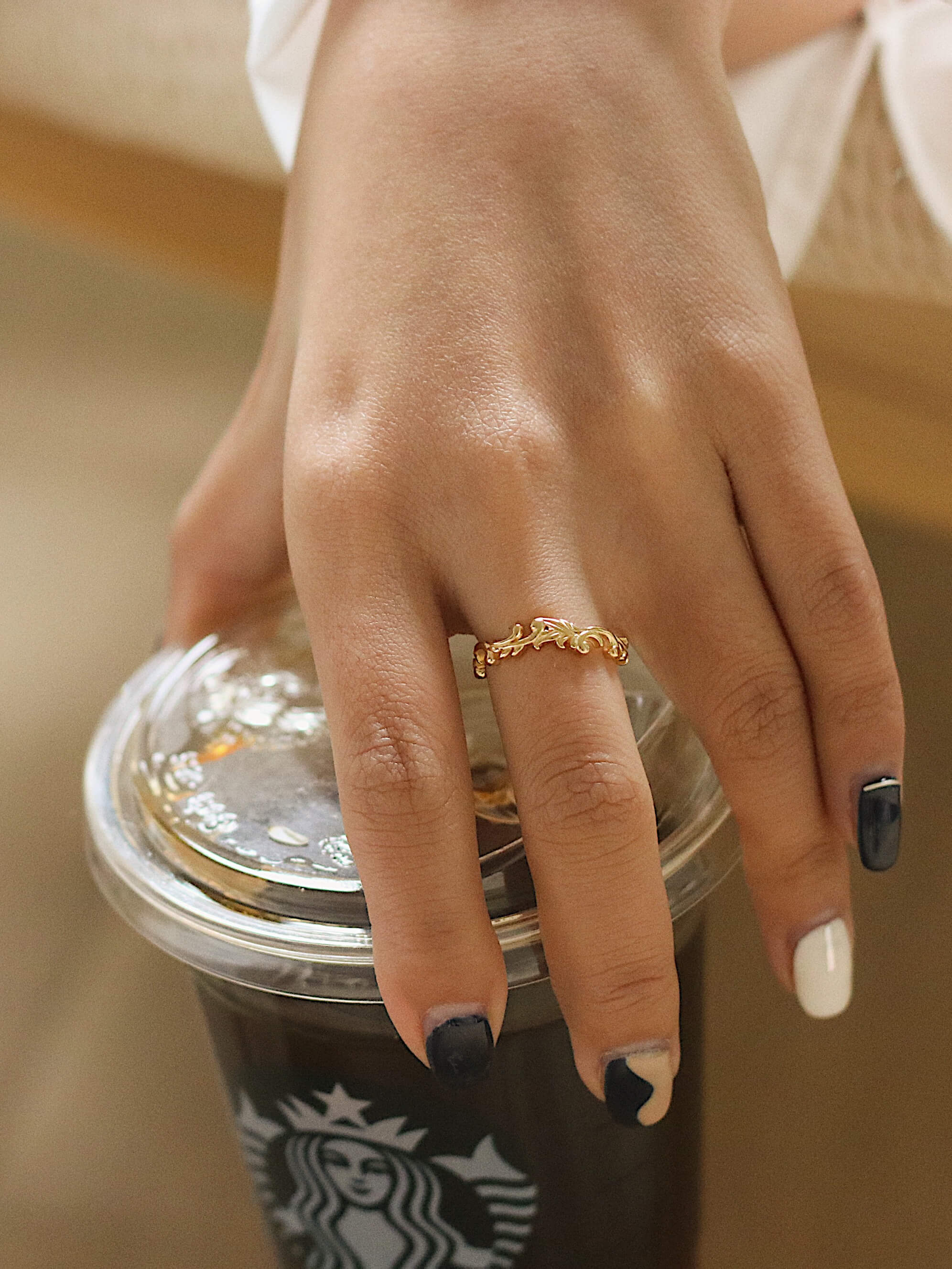 Feather Deco 18k Gold Adjustable Ring