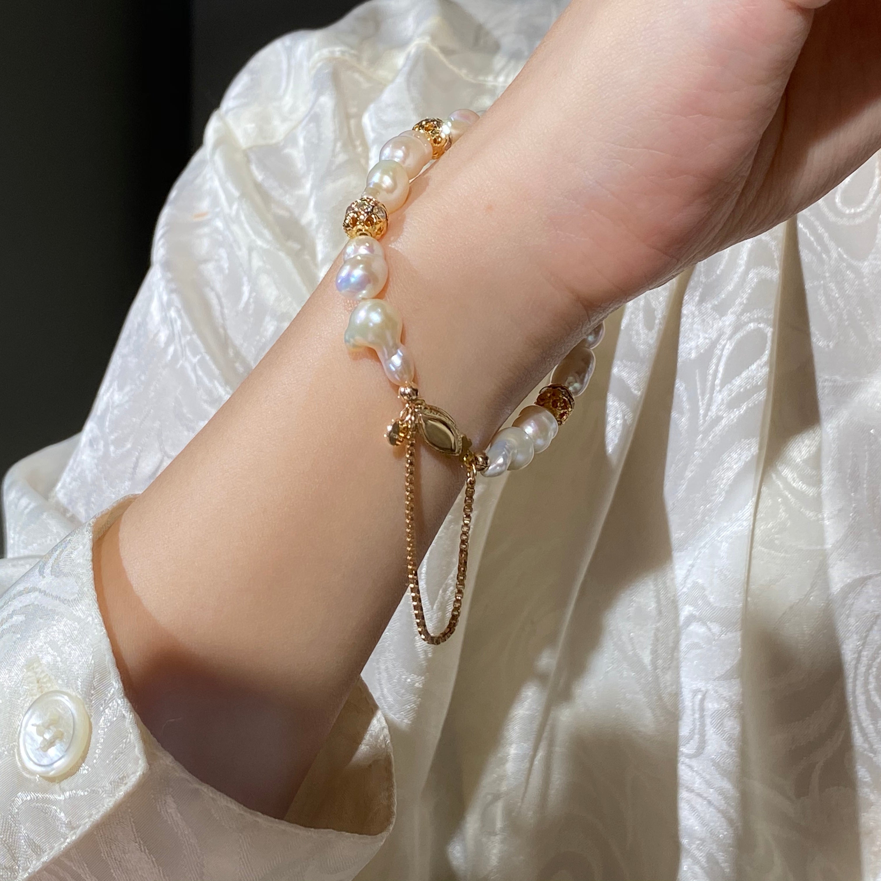 Vintage Natural Baroque Pearl Bracelet