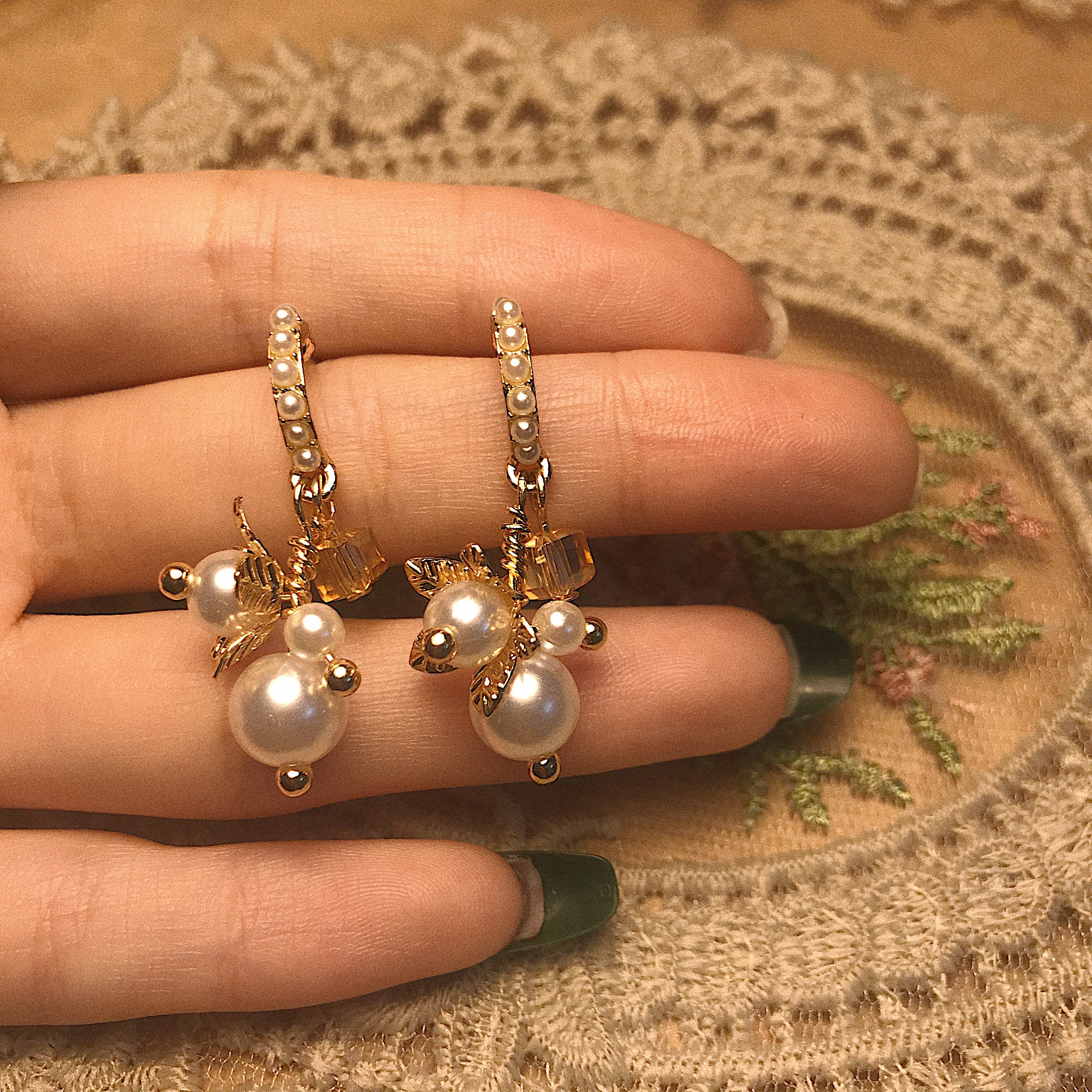 Petite Pearl Flower 925 Sterling Silver Stud Handmade Earrings